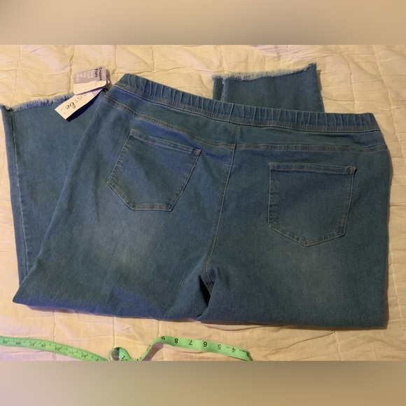 Blue 3X Cropped Flare Wide Leg Jeans with Raw Hem elastic pull on jeans - Picture 2 of 8